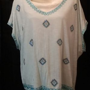 DB established 1962 women's BoHo style top.